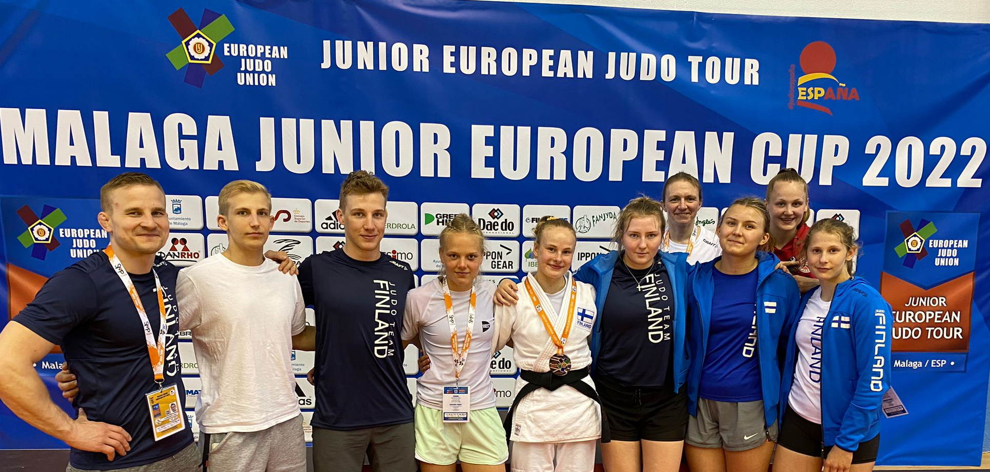 Tiimi Malaga 2022_Pihla Salosen mitali