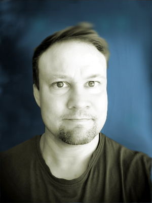Otto Favén_2023_sinisävyinen
